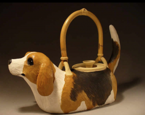 beagle,teapot