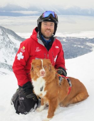 Nova Scotia Duck Tolling Retriever,Avalanche dog,Alyeska Ski Patrol Avalanche Canine Program