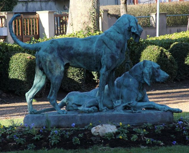 Grand Bleus de Gascogne,Camille Gaté,art,sculpture,Bloodhound,